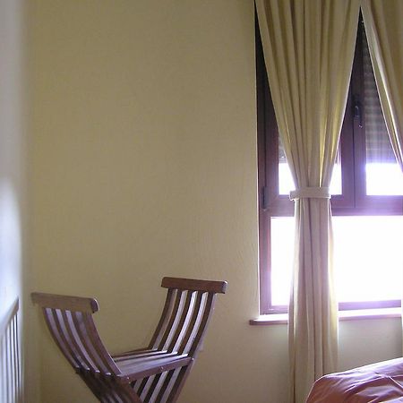 Hostal Rural Las Cuatro Calles San Martín del Pimpollar Exteriör bild